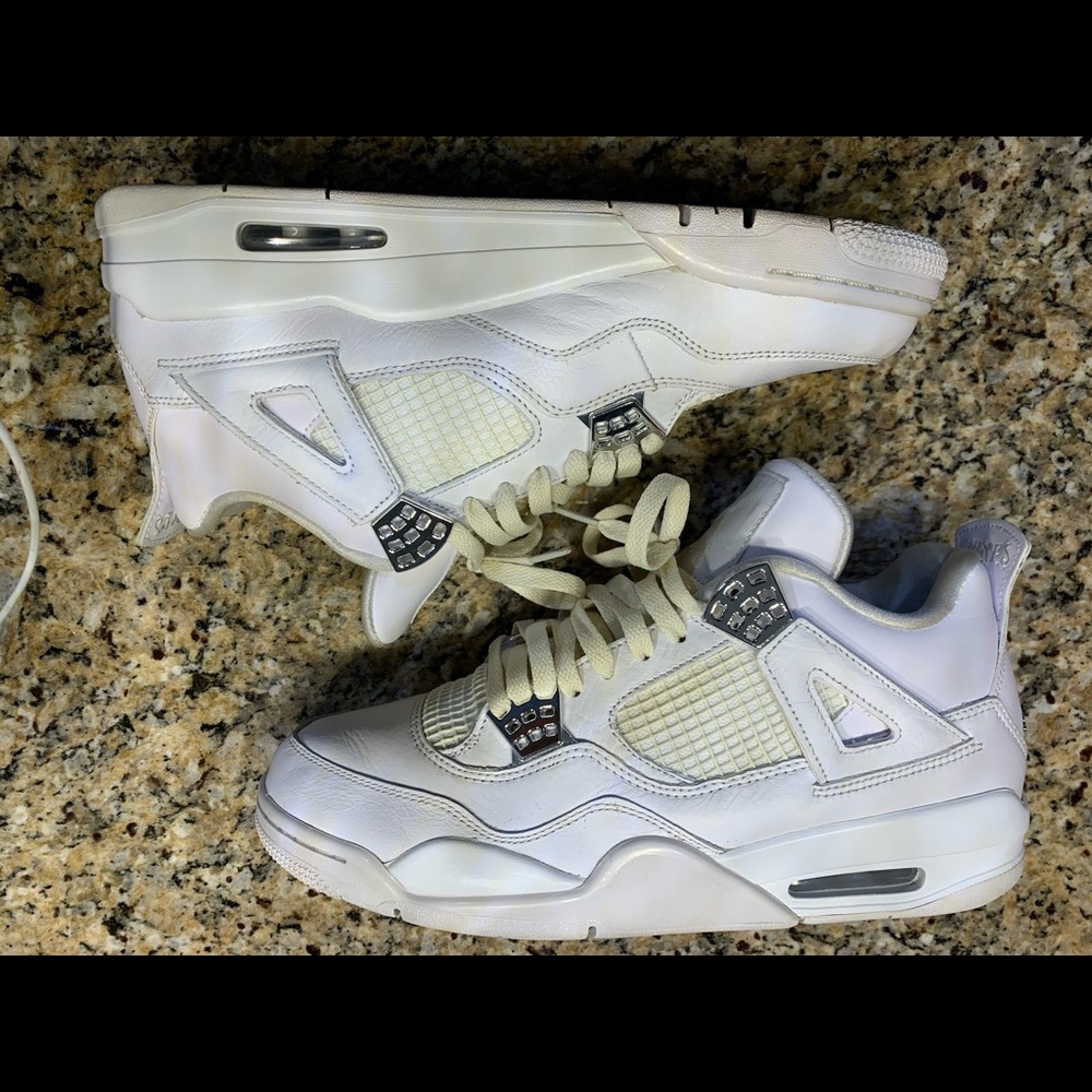 Air Jordan 4 Pure Money